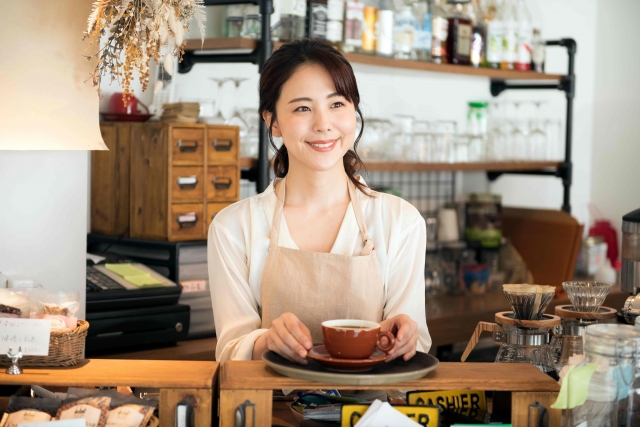 カフェ経営者